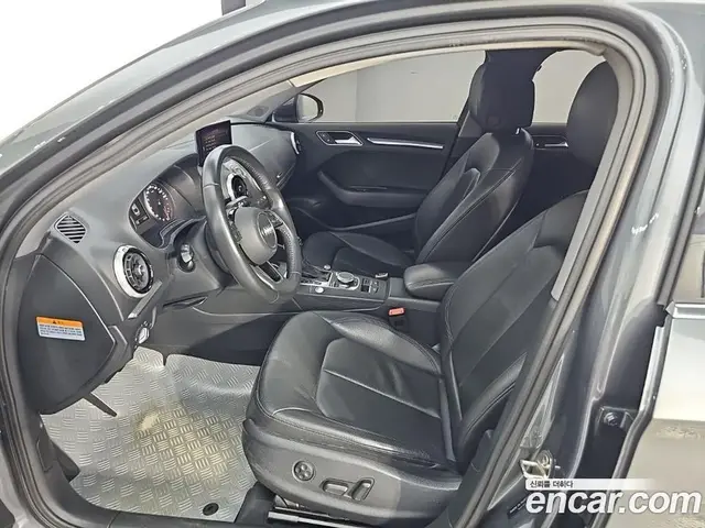 Audi A3 2018 2.0 АКПП, миниатюра 11