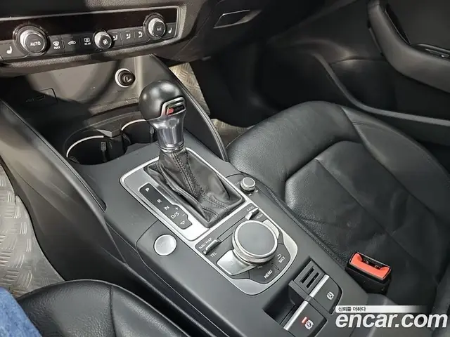 Audi A3 2018 2.0 АКПП, миниатюра 8