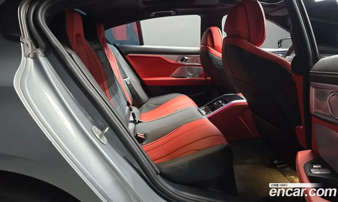 BMW 8 серия 2022 4.4 АКПП, фото 17