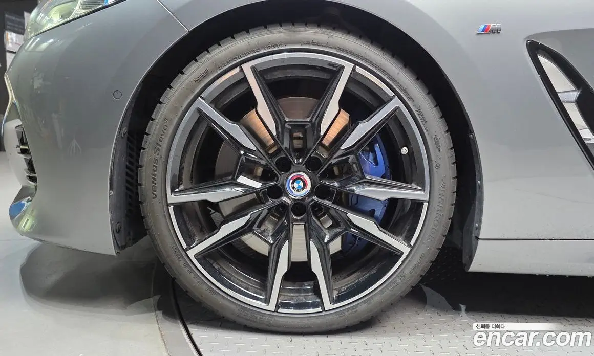 BMW 8 серия 2022 4.4 АКПП, фото 5