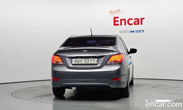 Hyundai Accent 2015 1.6 АКПП, миниатюра 3