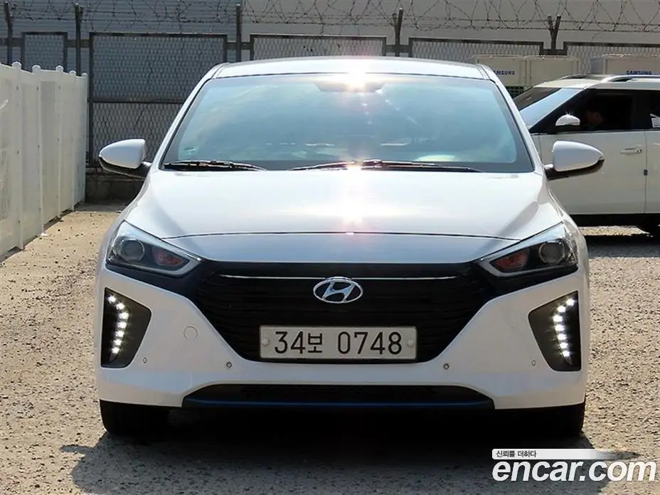 Hyundai Ioniq 2016 1.6 АКПП, фото 1 Hyundai Ioniq 2016 1.6 АКПП, фото 1