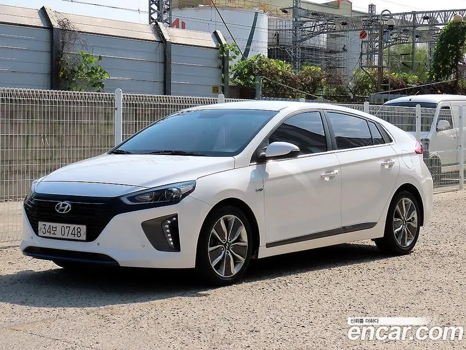 Hyundai Ioniq 2016 1.6 АКПП, фото 2 Hyundai Ioniq 2016 1.6 АКПП, фото 2