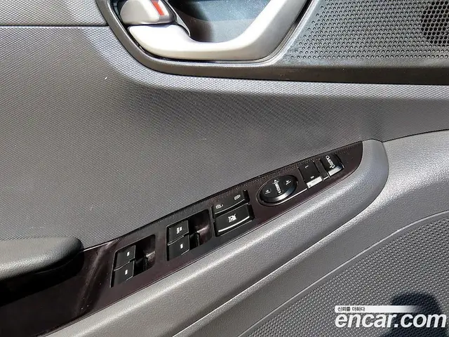 Hyundai Ioniq 2016 1.6 АКПП, миниатюра 11 Hyundai Ioniq 2016 1.6 АКПП, миниатюра 11