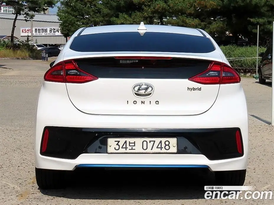 Hyundai Ioniq 2016 1.6 АКПП, фото 4 Hyundai Ioniq 2016 1.6 АКПП, фото 4