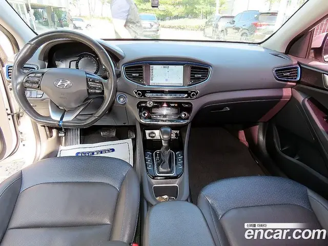 Hyundai Ioniq 2016 1.6 АКПП, миниатюра 7 Hyundai Ioniq 2016 1.6 АКПП, миниатюра 7
