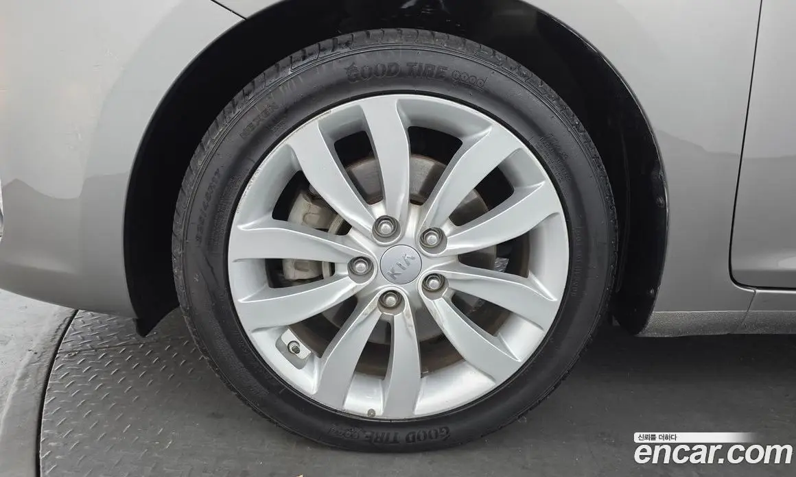 Kia Carens 2013 2.0 АКПП, фото 5