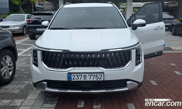 Kia Carnival, 2026, 10 000 км