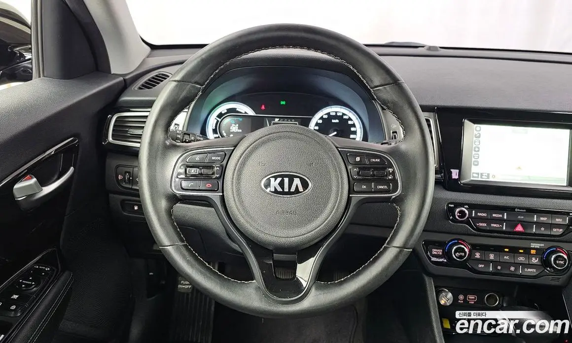 Kia Niro 2017 1.6 АКПП, фото 13 Kia Niro 2017 1.6 АКПП, фото 13