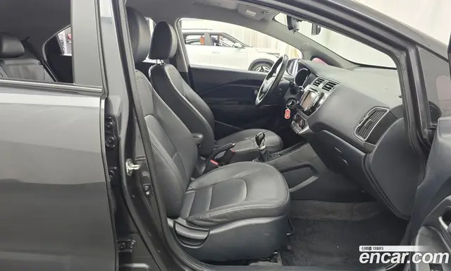 Kia Pride 2015 1.4 МКПП, миниатюра 11 Kia Pride 2015 1.4 МКПП, миниатюра 11