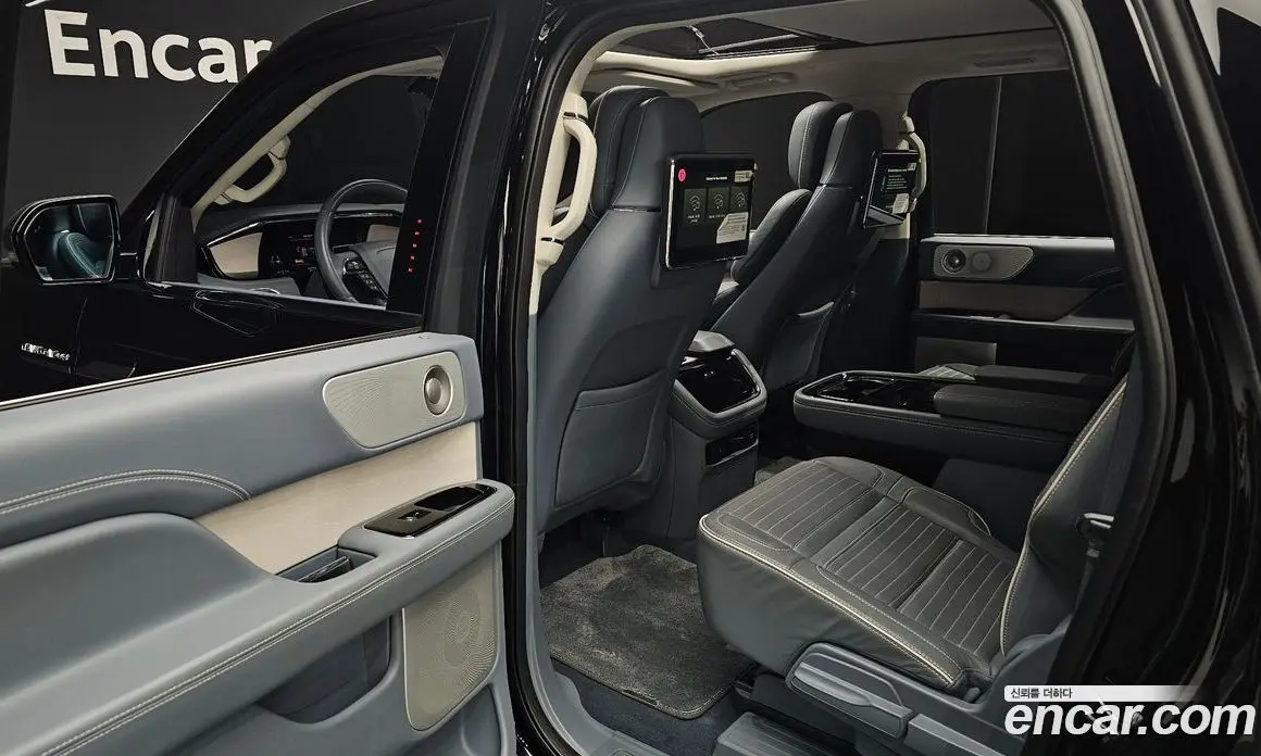 Lincoln Navigator 2022 3.5 АКПП, фото 18