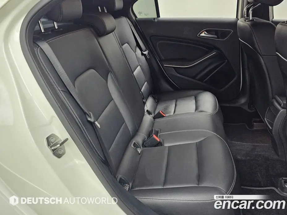 Mercedes-Benz A-Class 2018 1.6 АКПП, фото 12
