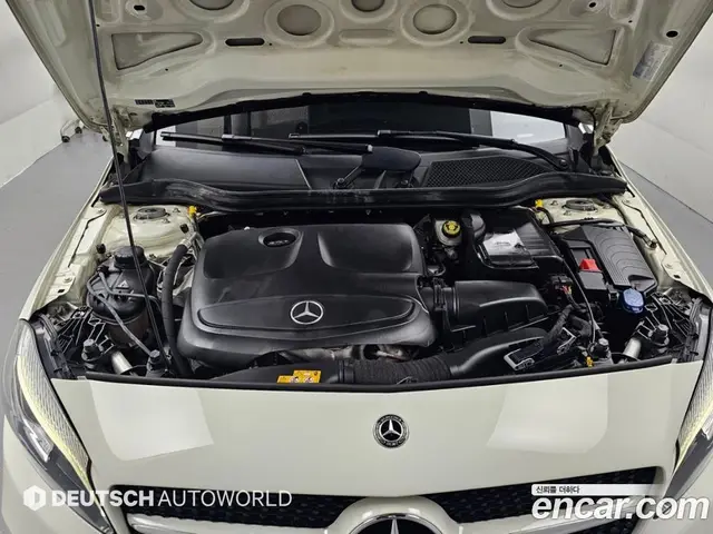 Mercedes-Benz A-Class 2018 1.6 АКПП, миниатюра 6