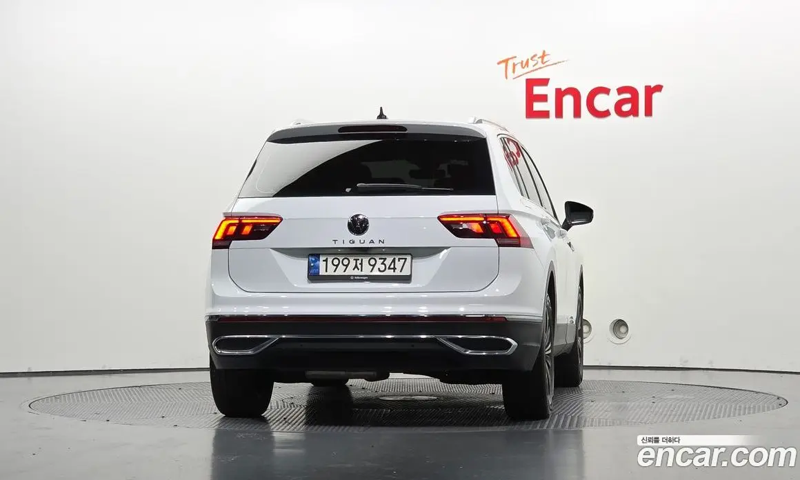 Volkswagen Tiguan 2022 2.0 АКПП, фото 3