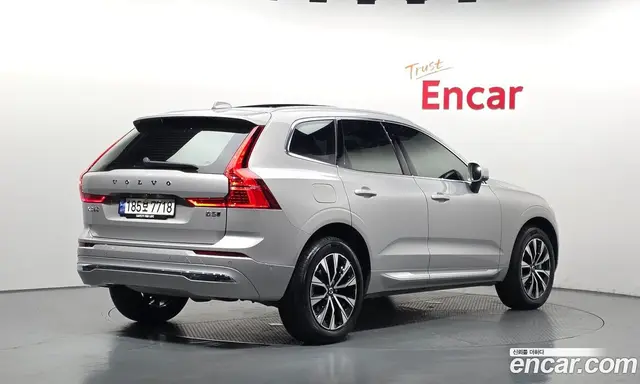 Volvo XC60 2024 2.0 АКПП, миниатюра 2 Volvo XC60 2024 2.0 АКПП, миниатюра 2