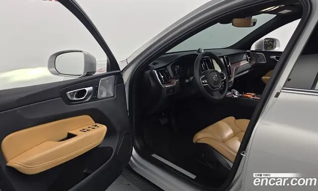 Volvo XC60 2024 2.0 АКПП, миниатюра 10 Volvo XC60 2024 2.0 АКПП, миниатюра 10