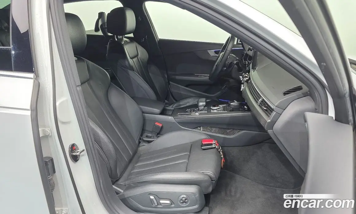 Audi A4 2019 2.0 АКПП, фото 17