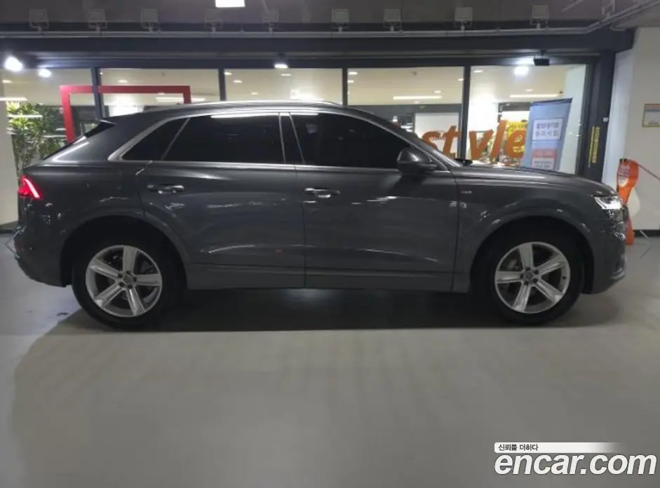 Audi Q8 2020 3.0 АКПП, фото 3