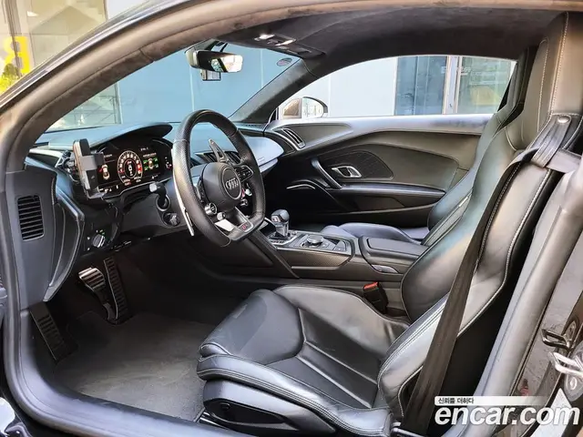 Audi R8 2017 5.2 АКПП, миниатюра 4