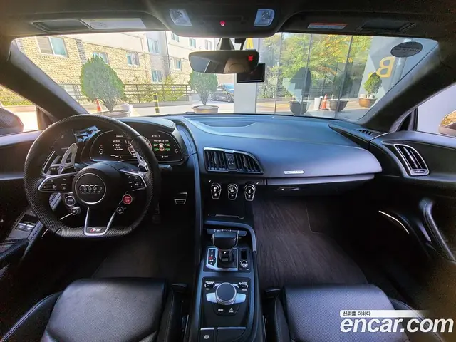 Audi R8 2017 5.2 АКПП, миниатюра 5