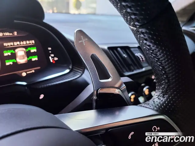 Audi R8 2017 5.2 АКПП, миниатюра 8