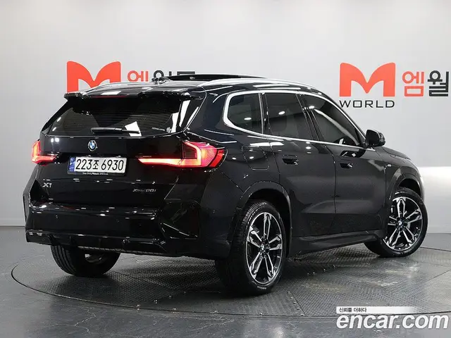 BMW X1 2023 2.0 АКПП, миниатюра 3