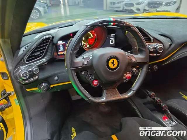 Ferrari 488 2020 3.9 АКПП, миниатюра 10