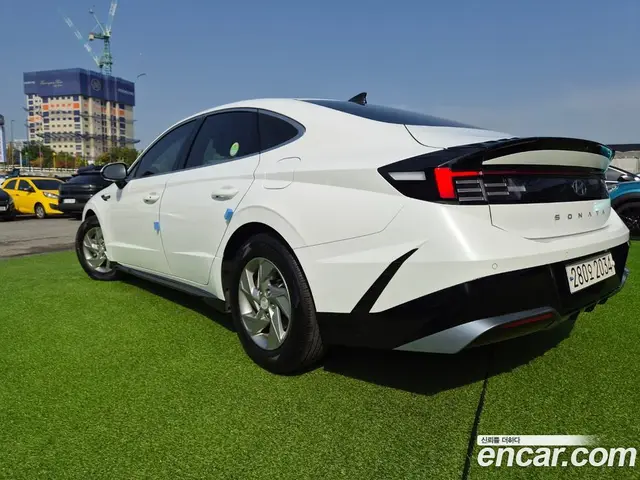 Hyundai Sonata 2023 2.0 АКПП, миниатюра 5 Hyundai Sonata 2023 2.0 АКПП, миниатюра 5