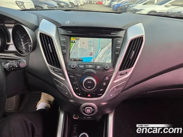 Hyundai Veloster 2014 1.6 АКПП, миниатюра 9 Hyundai Veloster 2014 1.6 АКПП, миниатюра 9
