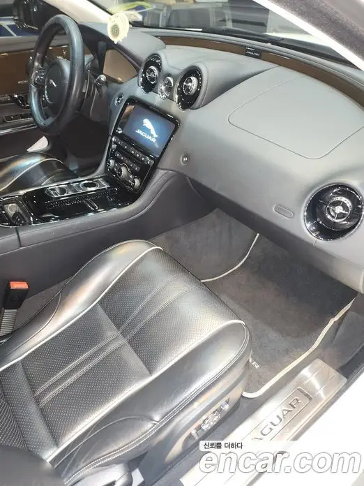 Jaguar XJ 2019 3.0 АКПП, миниатюра 11