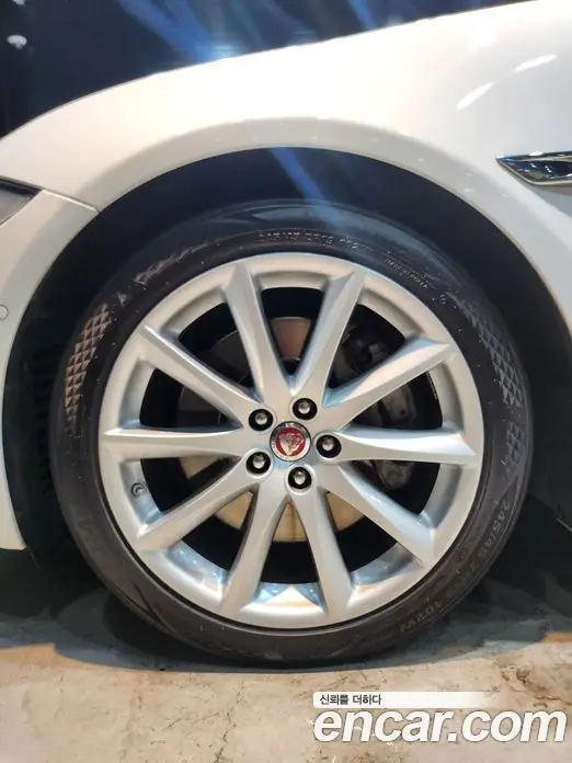 Jaguar XJ 2019 3.0 АКПП, фото 17