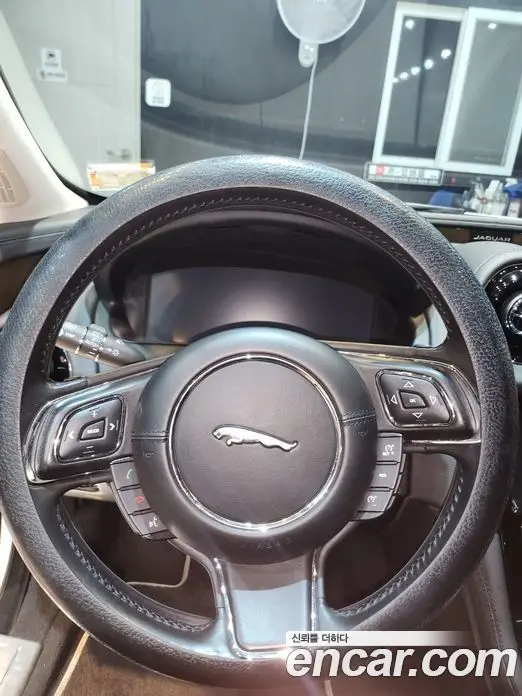 Jaguar XJ 2019 3.0 АКПП, фото 19