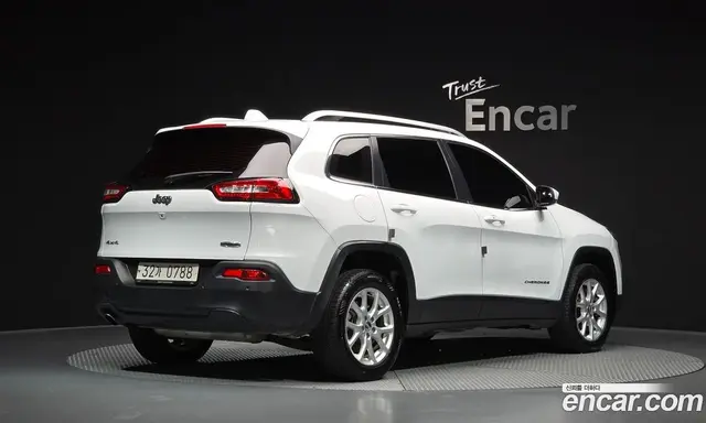 Jeep Cherokee 2016 2.4 АКПП, миниатюра 2 Jeep Cherokee 2016 2.4 АКПП, миниатюра 2