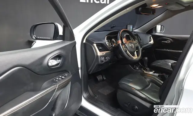 Jeep Cherokee 2016 2.4 АКПП, миниатюра 10 Jeep Cherokee 2016 2.4 АКПП, миниатюра 10