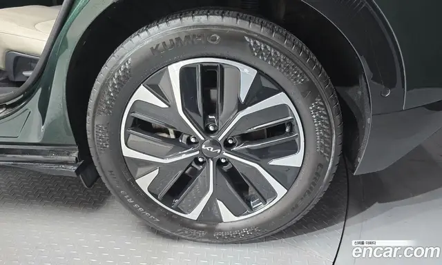 Kia EV6 2022 0.1 АКПП, миниатюра 7 Kia EV6 2022 0.1 АКПП, миниатюра 7
