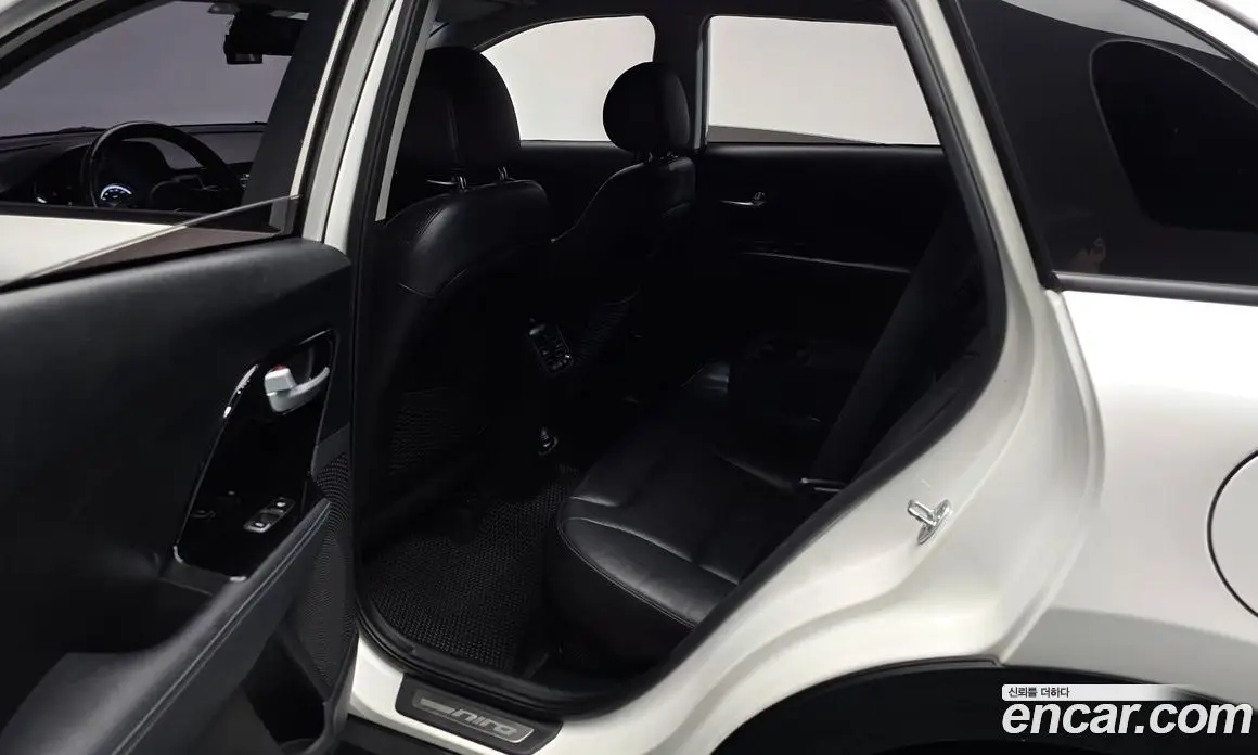 Kia Niro 2016 1.6 АКПП, фото 15