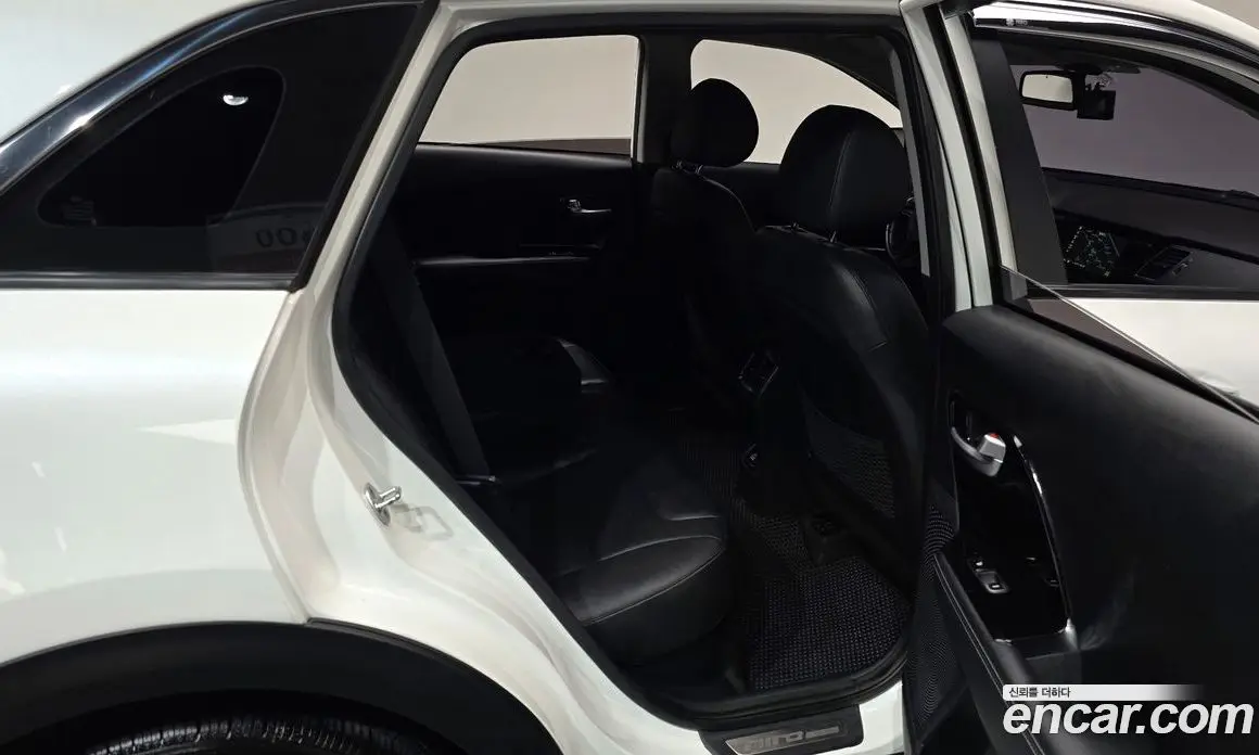 Kia Niro 2016 1.6 АКПП, фото 17