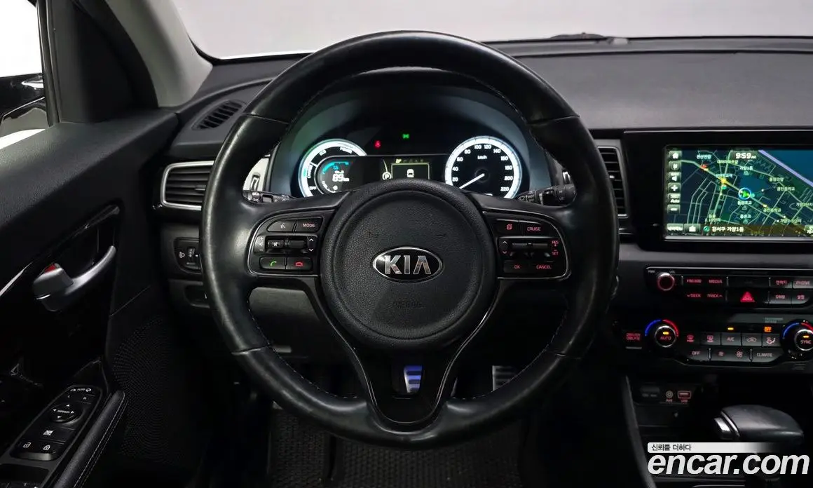 Kia Niro 2016 1.6 АКПП, фото 18