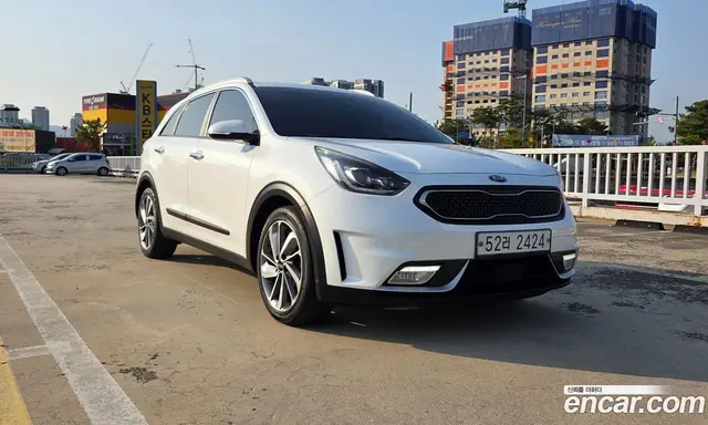 Kia Niro, 2017, 206 735 км