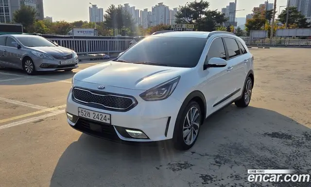 Kia Niro 2017 1.6 АКПП, миниатюра 2 Kia Niro 2017 1.6 АКПП, миниатюра 2
