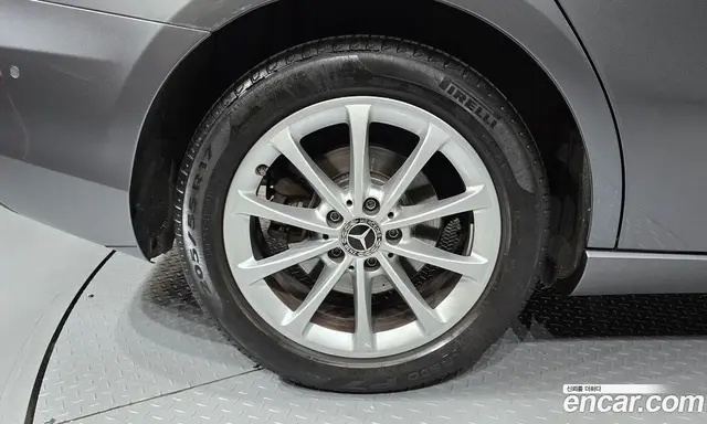 Mercedes-Benz A-Class 2020 2.0 АКПП, миниатюра 5