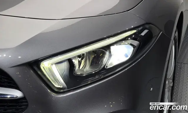 Mercedes-Benz A-Class 2020 2.0 АКПП, миниатюра 8