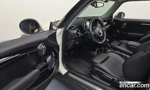 Mini Cooper 2014 1.5 АКПП, миниатюра 10