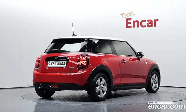 Mini Cooper 2020 1.5 АКПП, миниатюра 2