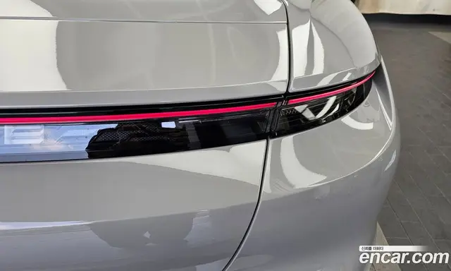 Porsche Taycan 2023 0.1 АКПП, миниатюра 9
