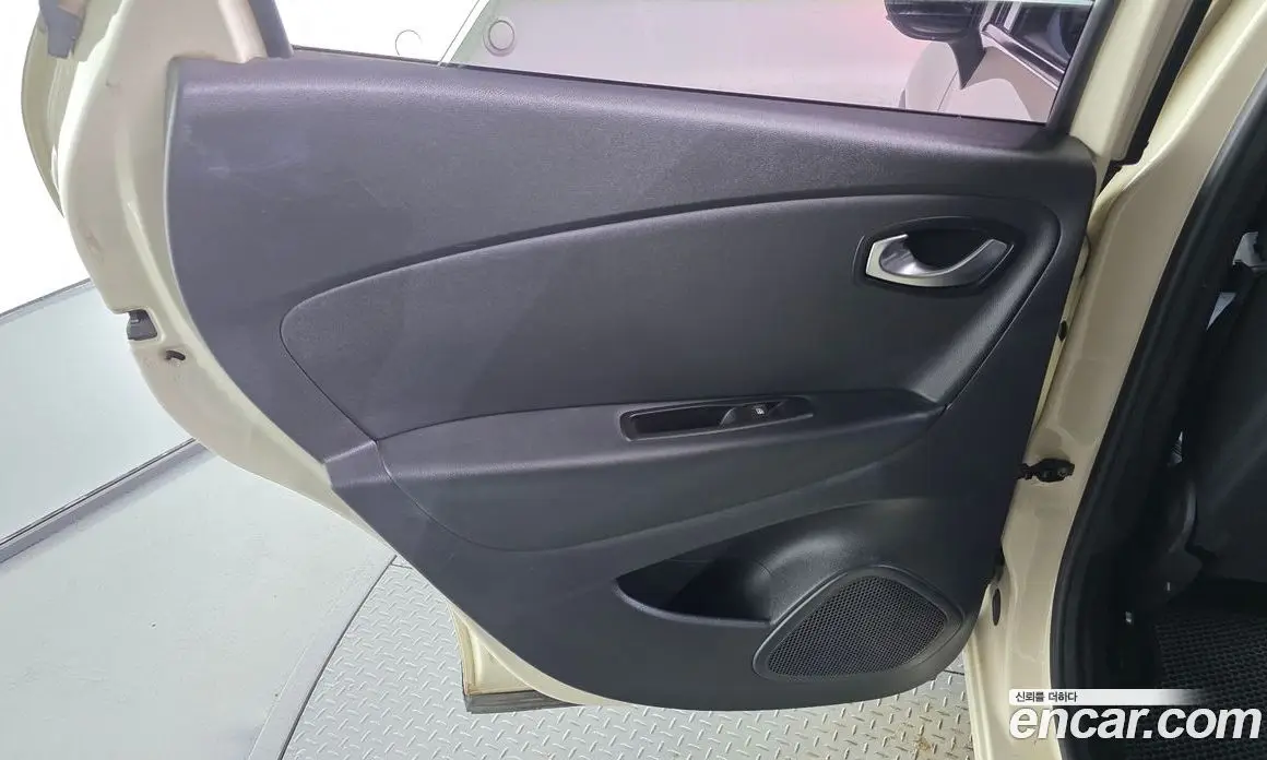 Renault (Samsung) QM3 2017 1.5 АКПП, фото 15