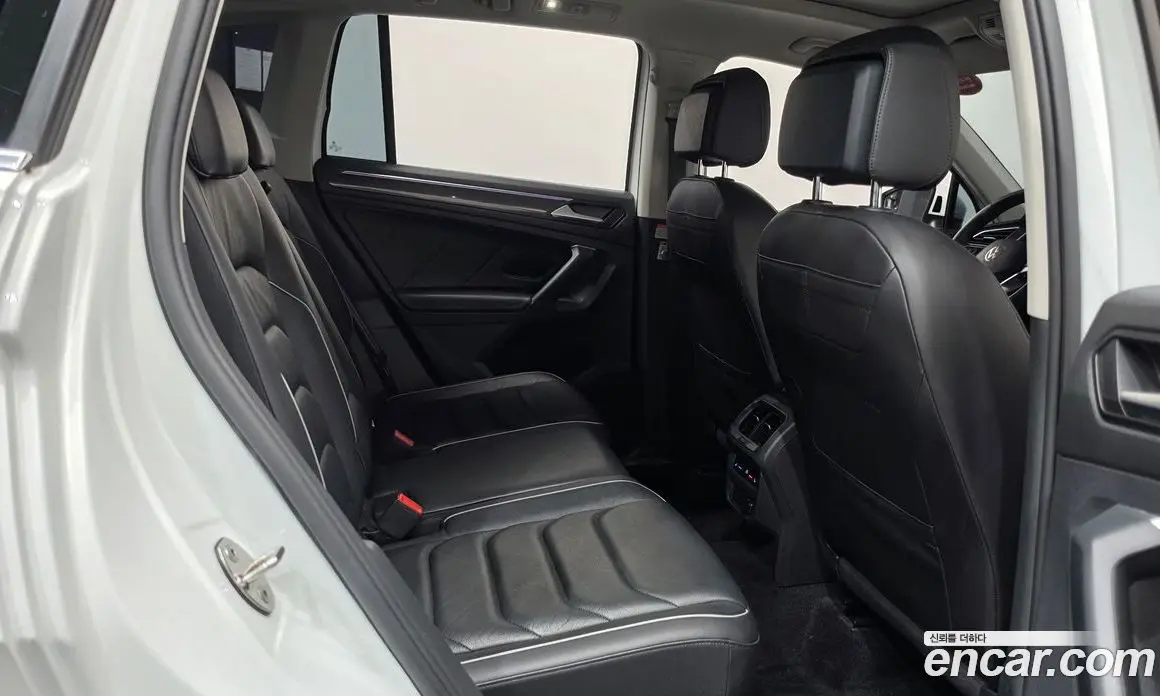 Volkswagen Tiguan 2021 2.0 АКПП, фото 18