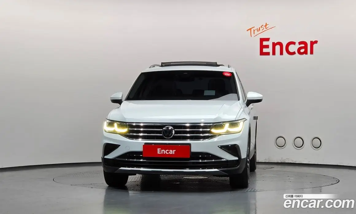 Volkswagen Tiguan 2021 2.0 АКПП, фото 3