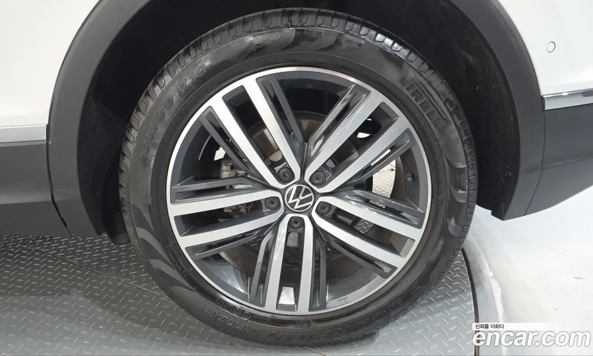 Volkswagen Tiguan 2021 2.0 АКПП, фото 7