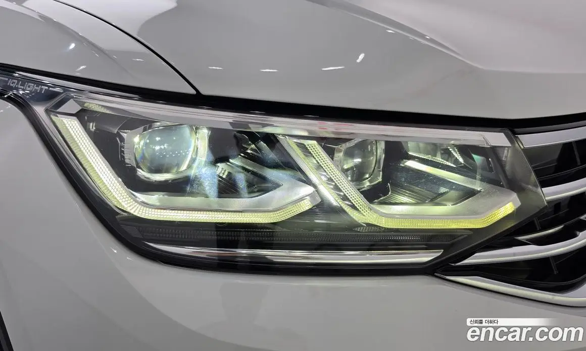 Volkswagen Tiguan 2021 2.0 АКПП, фото 8